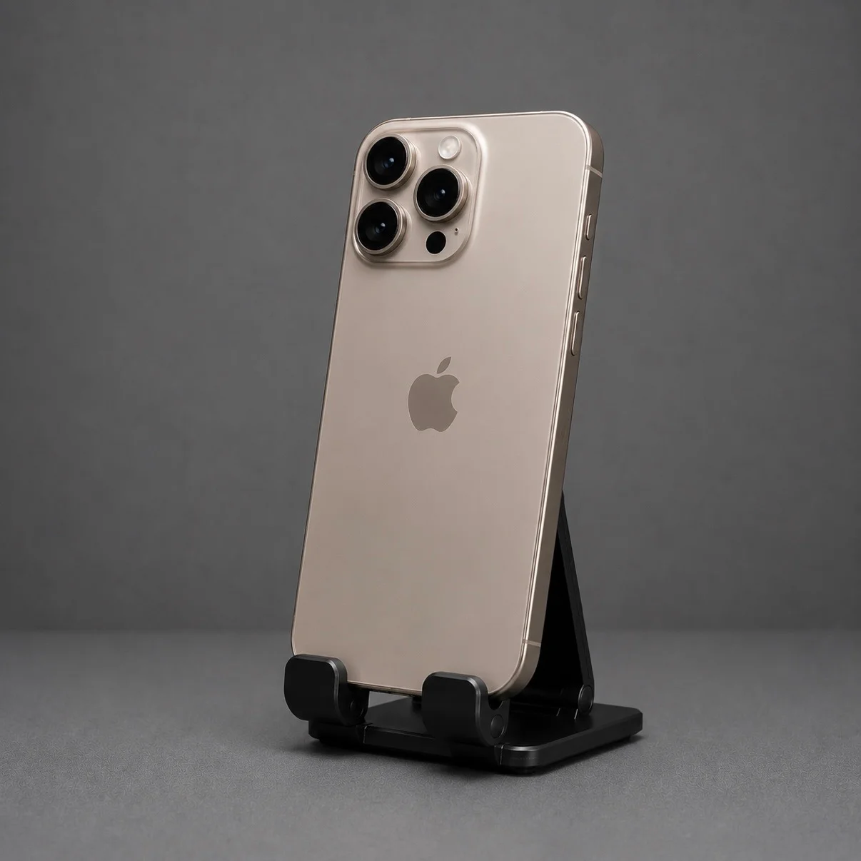 iPhone 16 Pro Max 256GB Desert Titanium б / у (Як новий)